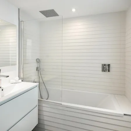 Angelique, 5 Bdr With Private Pool In Puerto Banus * Marbella