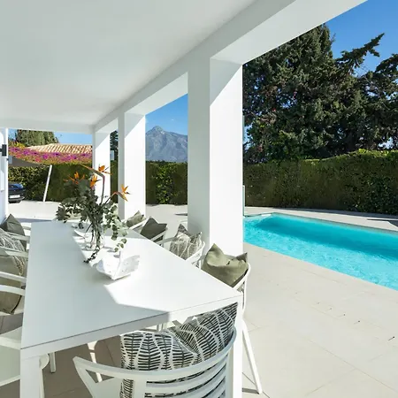 Villa Angelique, 5 Bdr With Private Pool In Puerto Banus